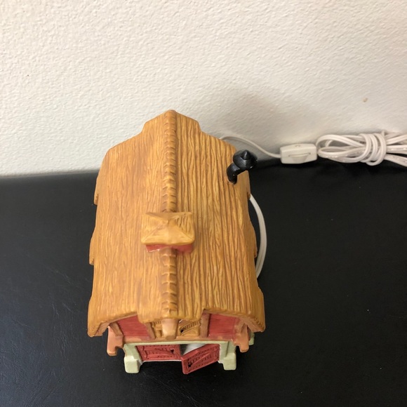 Our Town Thomas House Lighted Christmas Porcelain - Picture 8 of 15